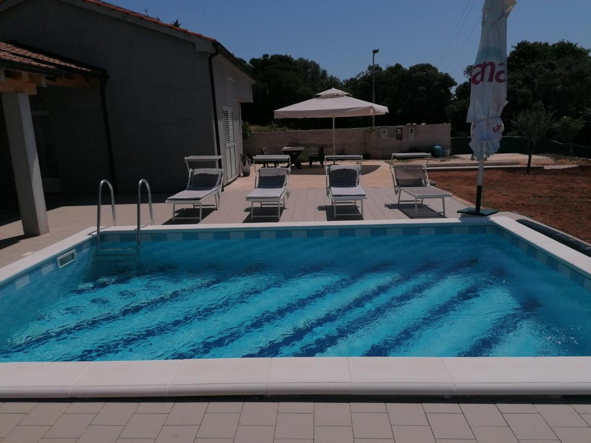 House With Pool Mali Lošinj Exterior foto